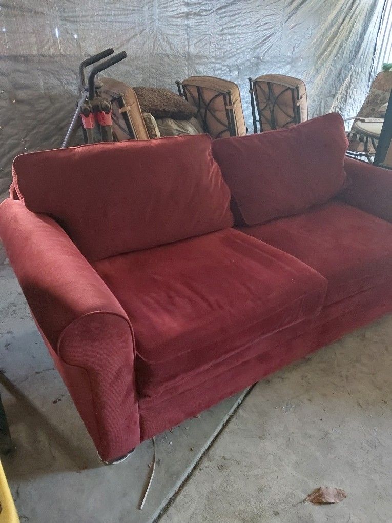 Couch, Bed