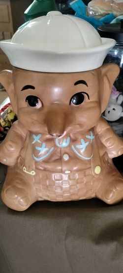 vintage 1960s Twin Winton ceramic baby elephant sailor cookie jar