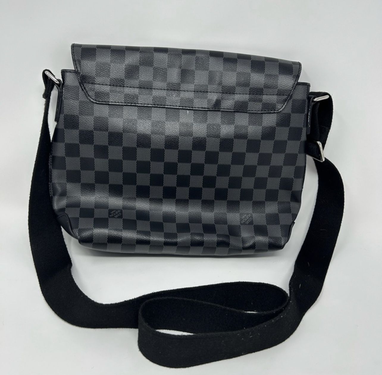 Chanel - Louis Vuitton, Sale n°2229, Lot n°54