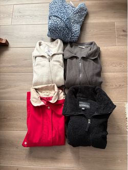 5 women’s jackets size XL