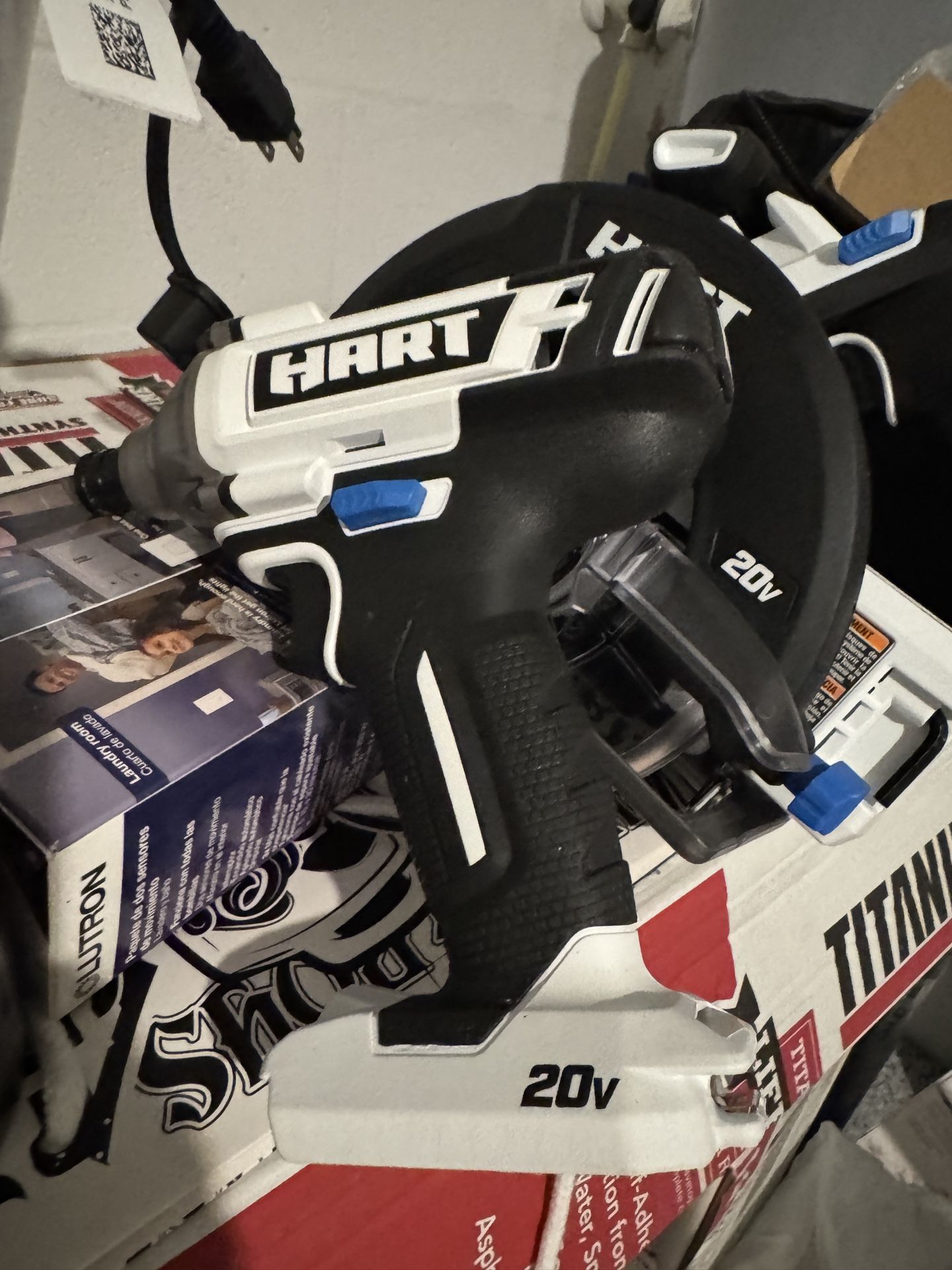 Impact & Circular Saw Hart 20v Tool Combo