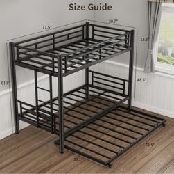 Triple bunkbed