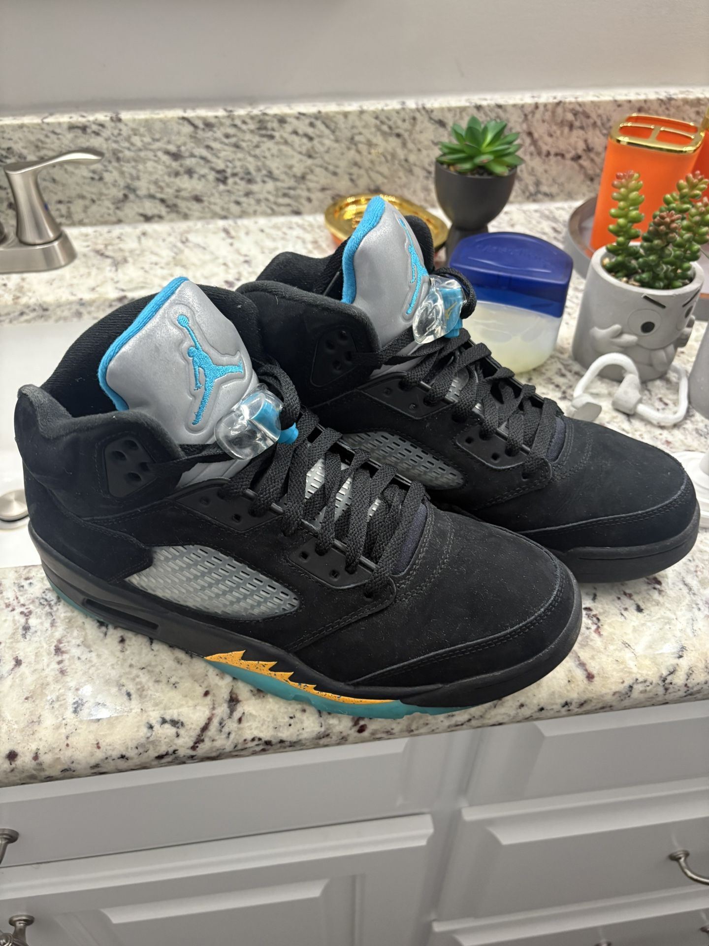 Aqua Jordan 5