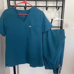 Teal Figs Size M