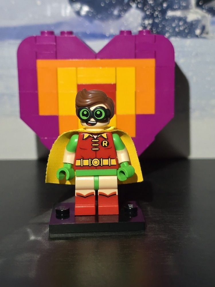 Robin Lego Minifigure