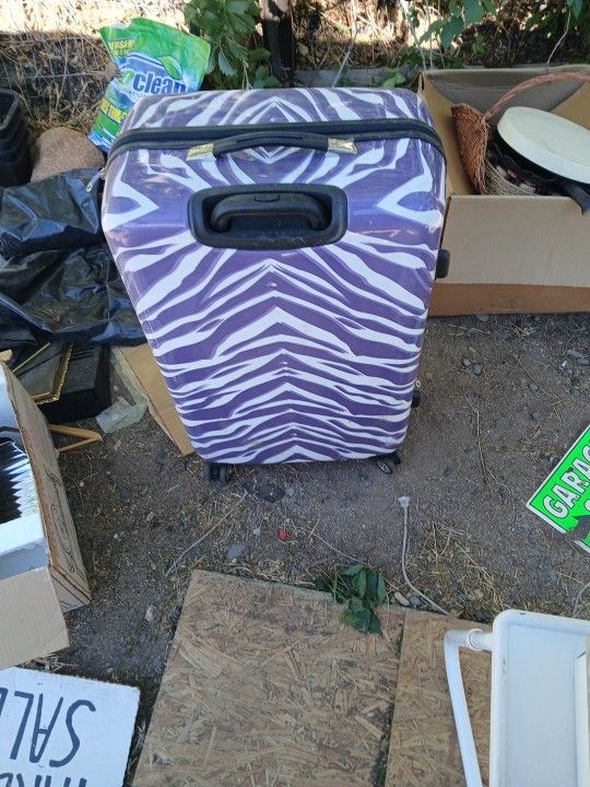 Luggage On Wheels Okay