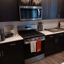 Whirlpool Range and Microwave 