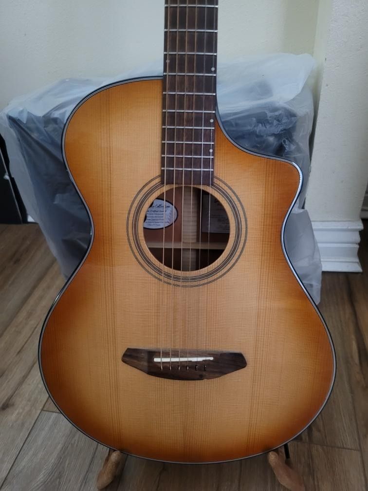 Acoustic Guitar