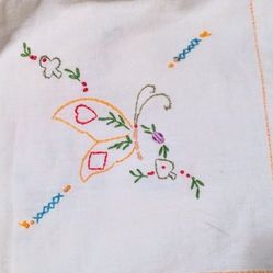 Embroidered White Linen Tablecloth Butterfly Each Corner 32" x 30" Table Cover