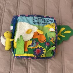 Bunny pick a Boo baby book