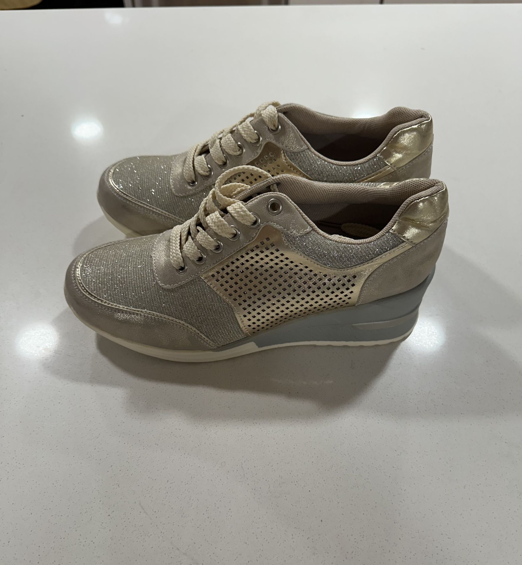 Cestfini High Heeled Wedge Sneakers Perfect Condition Size 10
