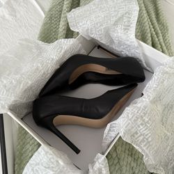 Steve Madden Black Heels