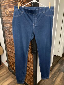 Woman’s Leggings Size XL