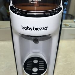 Baby Brezza Formula Dispenser 
