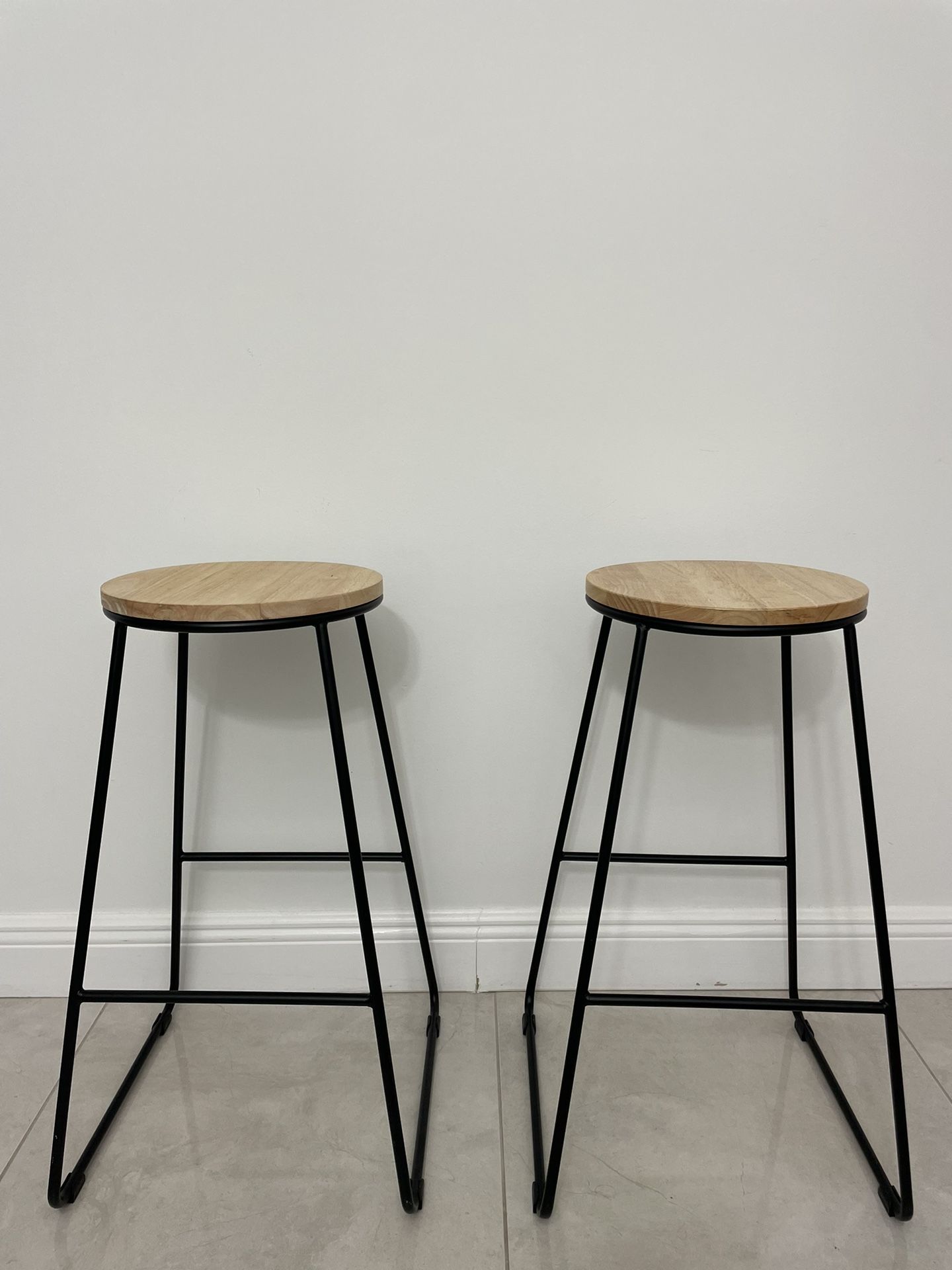 Bar Stools, Bar Chairs, Tall Stools