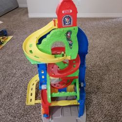 Parking Garage Playing Set