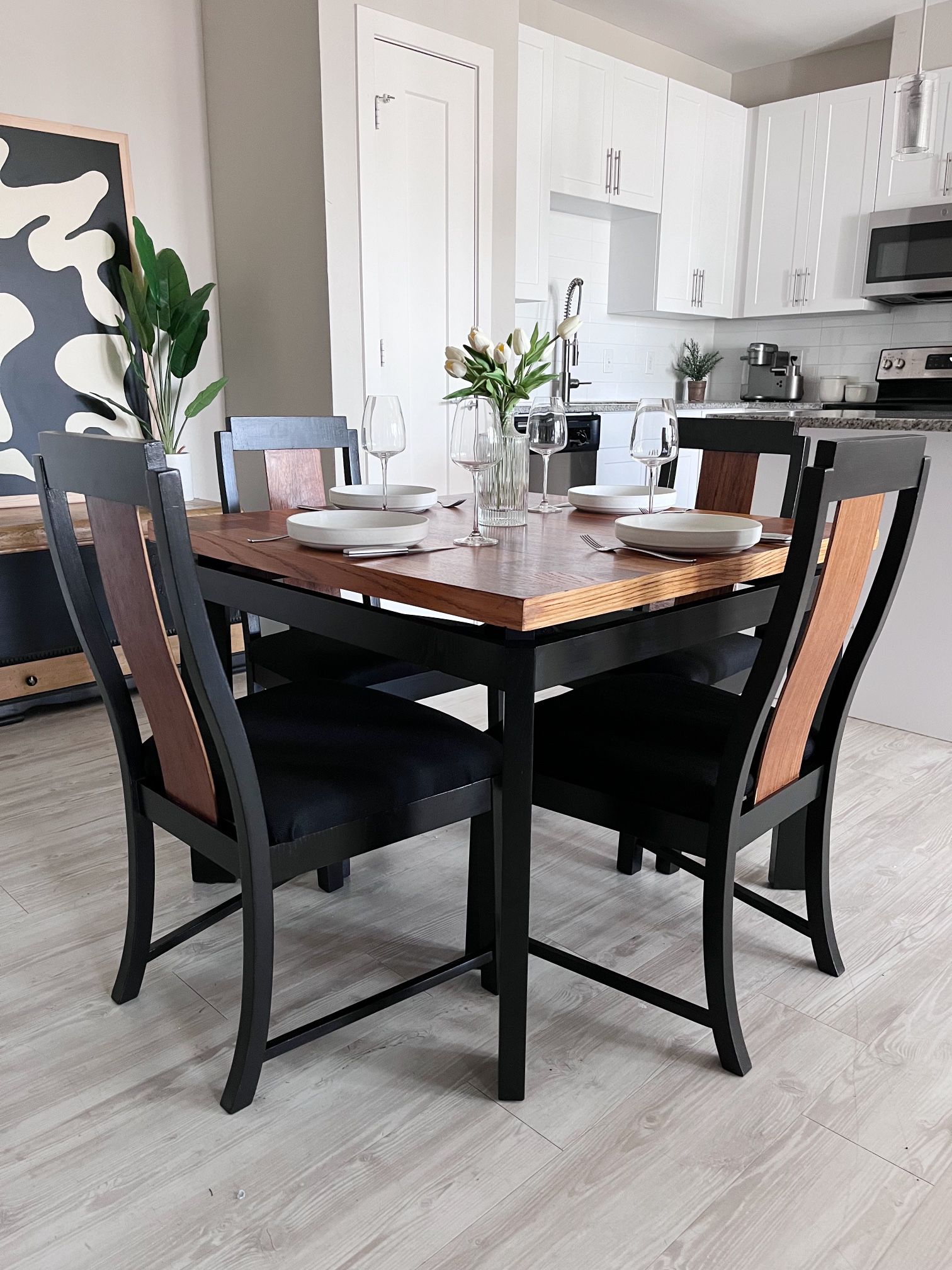 Lane Furniture Dining table and 4 chairs