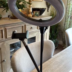 Desk Ring Light/Cell Phone Stand