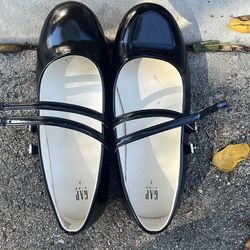 New Girls Size 3 flats