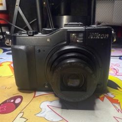 Nikon Coolpix P7000 10.1 MP Digital Camera tested