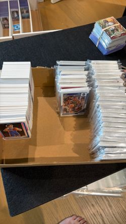 Basketball cards Lot