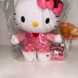 NEW HELLO KITTY MUSICAL VALENTINES GREETER