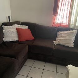 Sectional Couches 