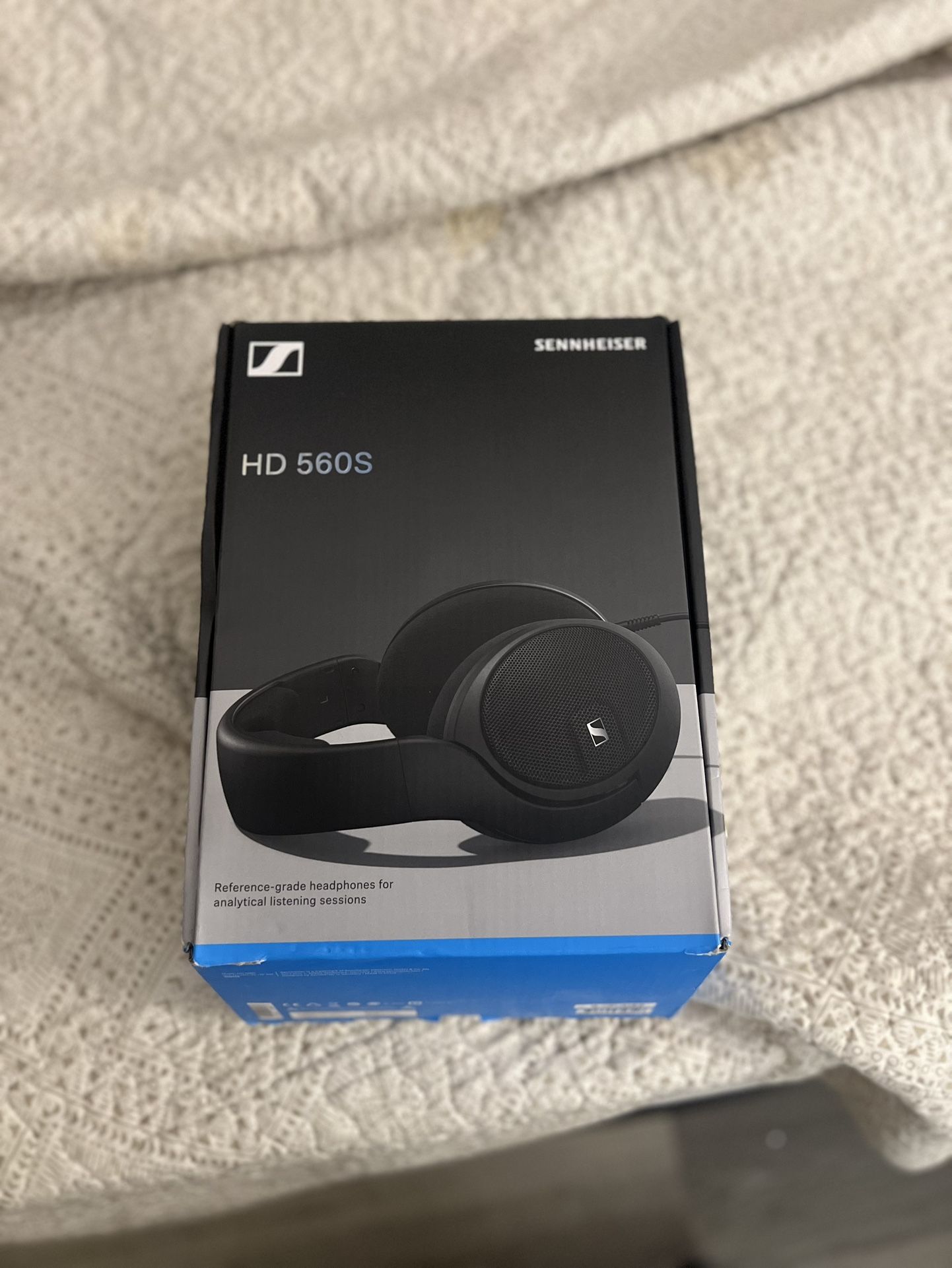 Sennheiser HD 560s Headphones