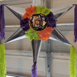 Tick Or Treat Star Pinata
