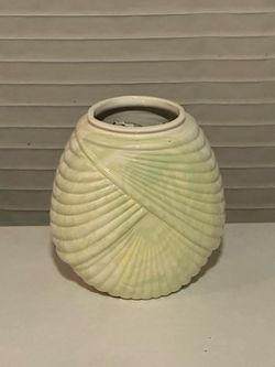 Cream Ceramic Shell Texture Vase