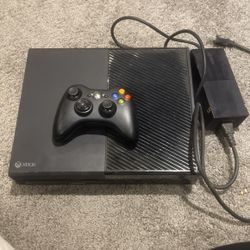 Xbox One With Controller 