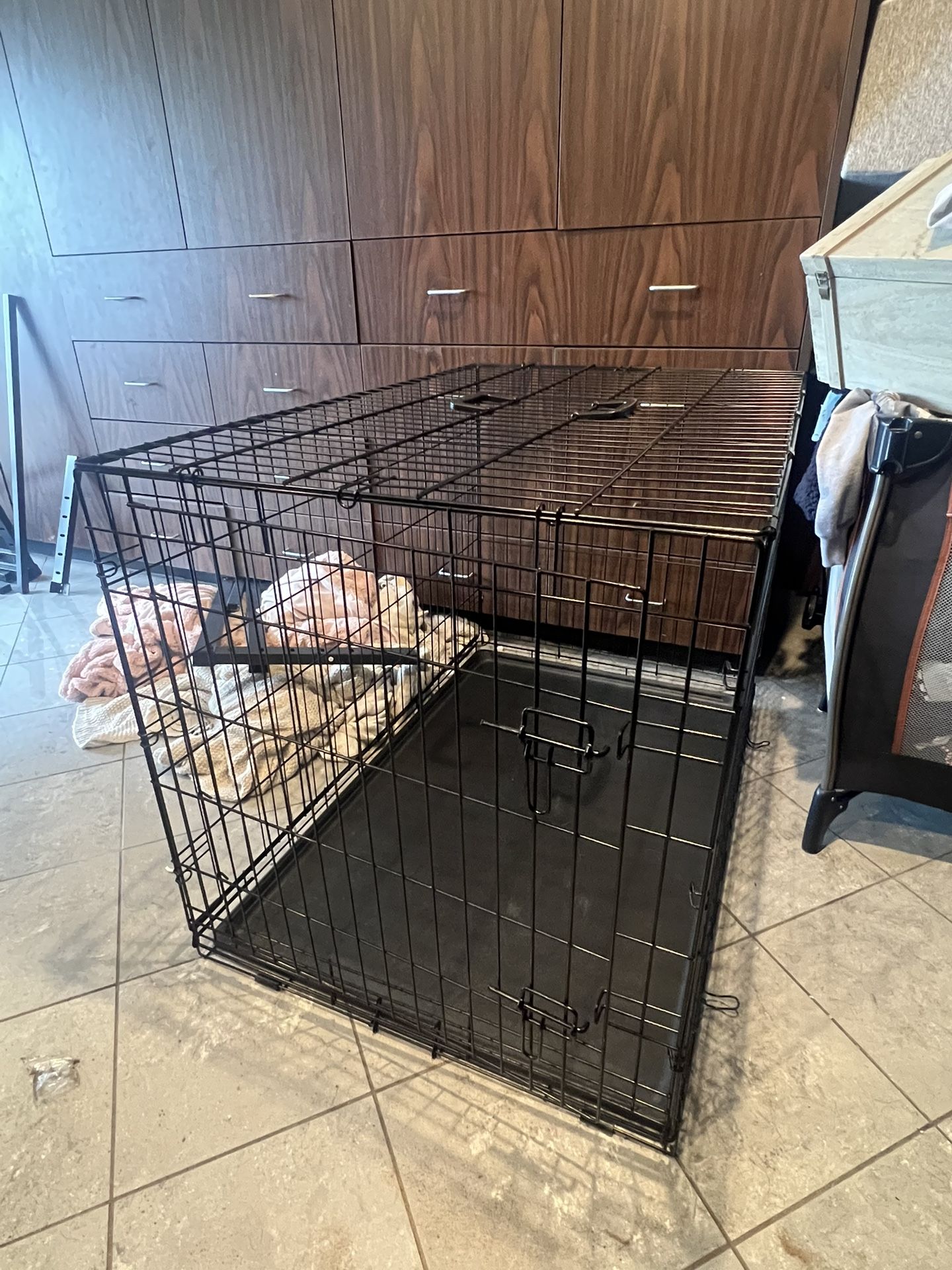 XL Dog Crate