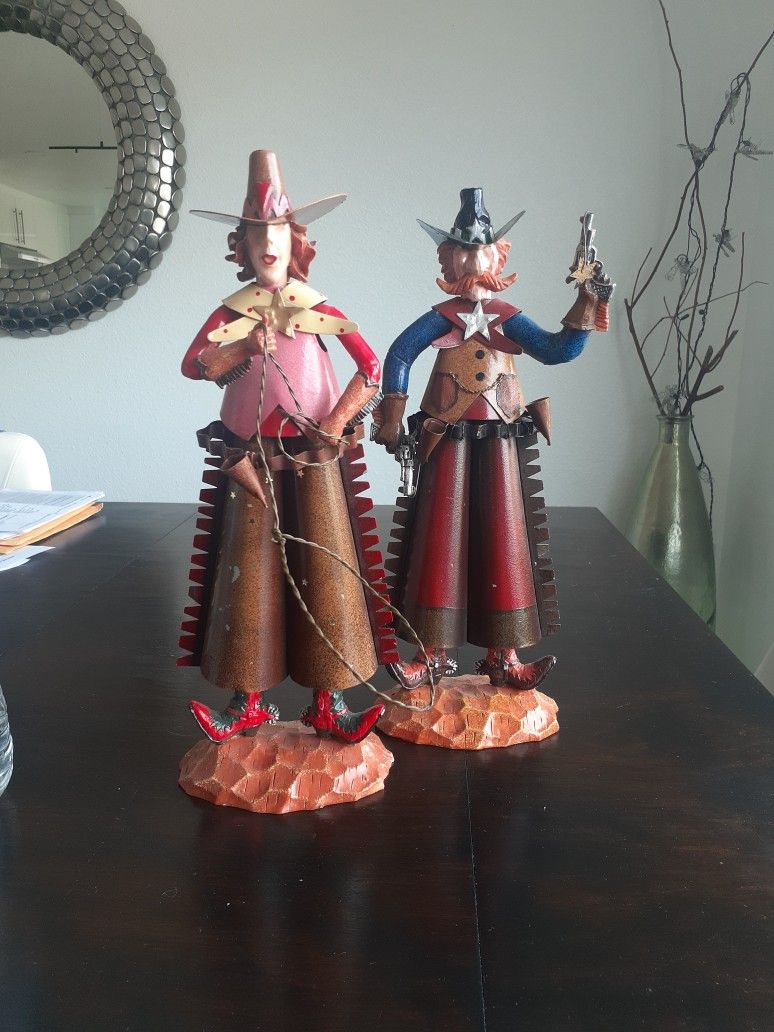 Vintage Metal Wobble Figurines