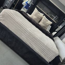 ✨️ King, Cal King, Queen Bed Frame ✨️ Furniture Sectionals, Bedrooms, Dining Avail