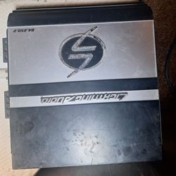 LIGHTNING AUDIO 2CHANNEL AMP $20