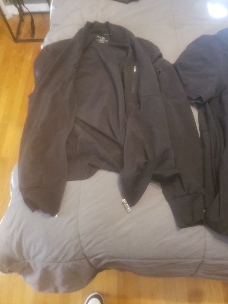 Mens Medium Black Infinity Scrubs