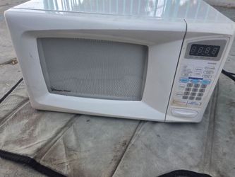 Magic chief microwave  clean no damage