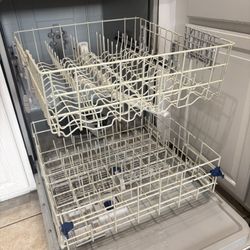 Whirlpool Dishwasher 