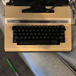 Vintage Type Writer 