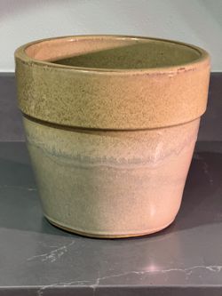 Ceramic pot