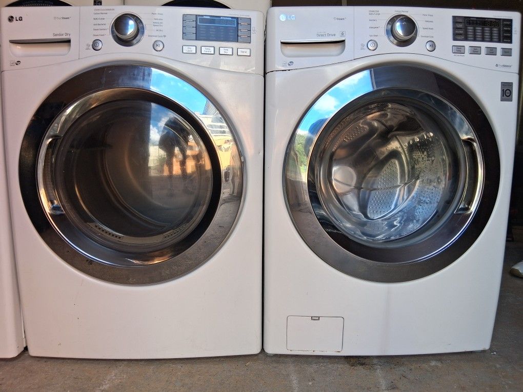 LG Washer And Dryer Set