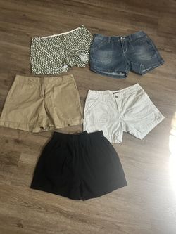 Ladies Size 6 Shorts
