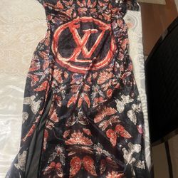 Desighner Women’s Clothes !!!! 