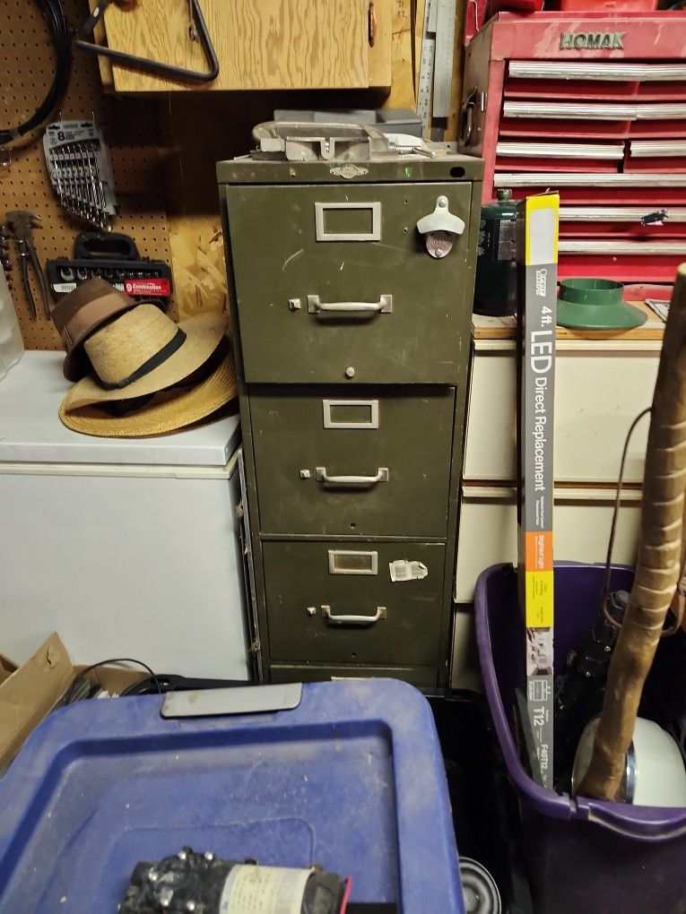 Filing Cabinets