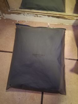 Small stretch limo Essentials hoodie