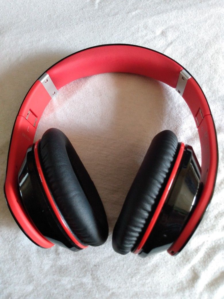 MPOW HEADPHONES WIRELESS BLUETOOTH HIFI NOISE CANCELLING STEREOS