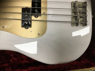 Fender american precis0n 50’s. Bass new