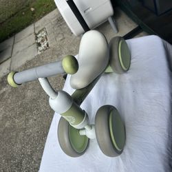 Toddler four wheel balance bike