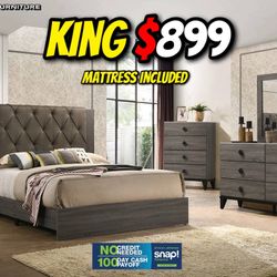 4pcs King Size Bedroom Set w. Mattress Included 