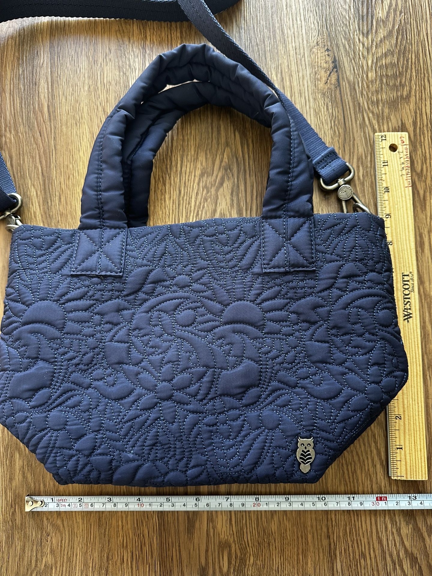 Expandable Handbag (like New)